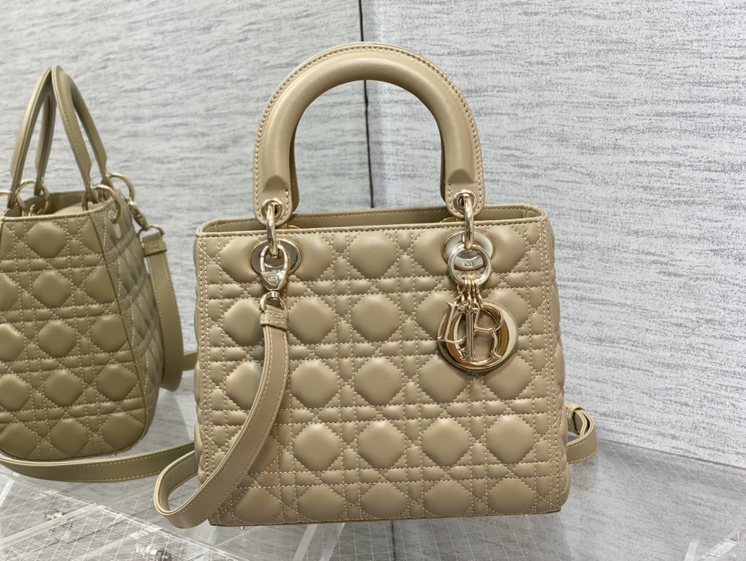 Medium Lady Dior Bag Sand-Colored Cannage Lambskin